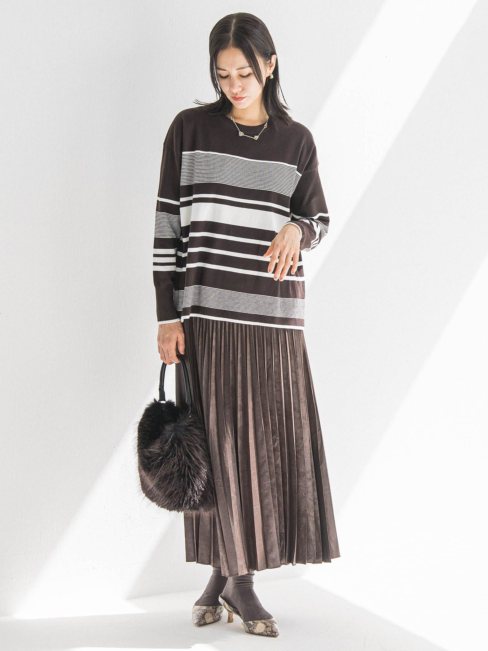 【カタログ掲載】レザーライクサテンプリーツスカート≪洗える≫