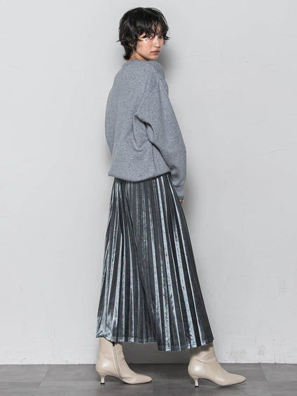 【WEB限定】刺繍ロゴニットプルオーバー≪洗濯機で洗える≫