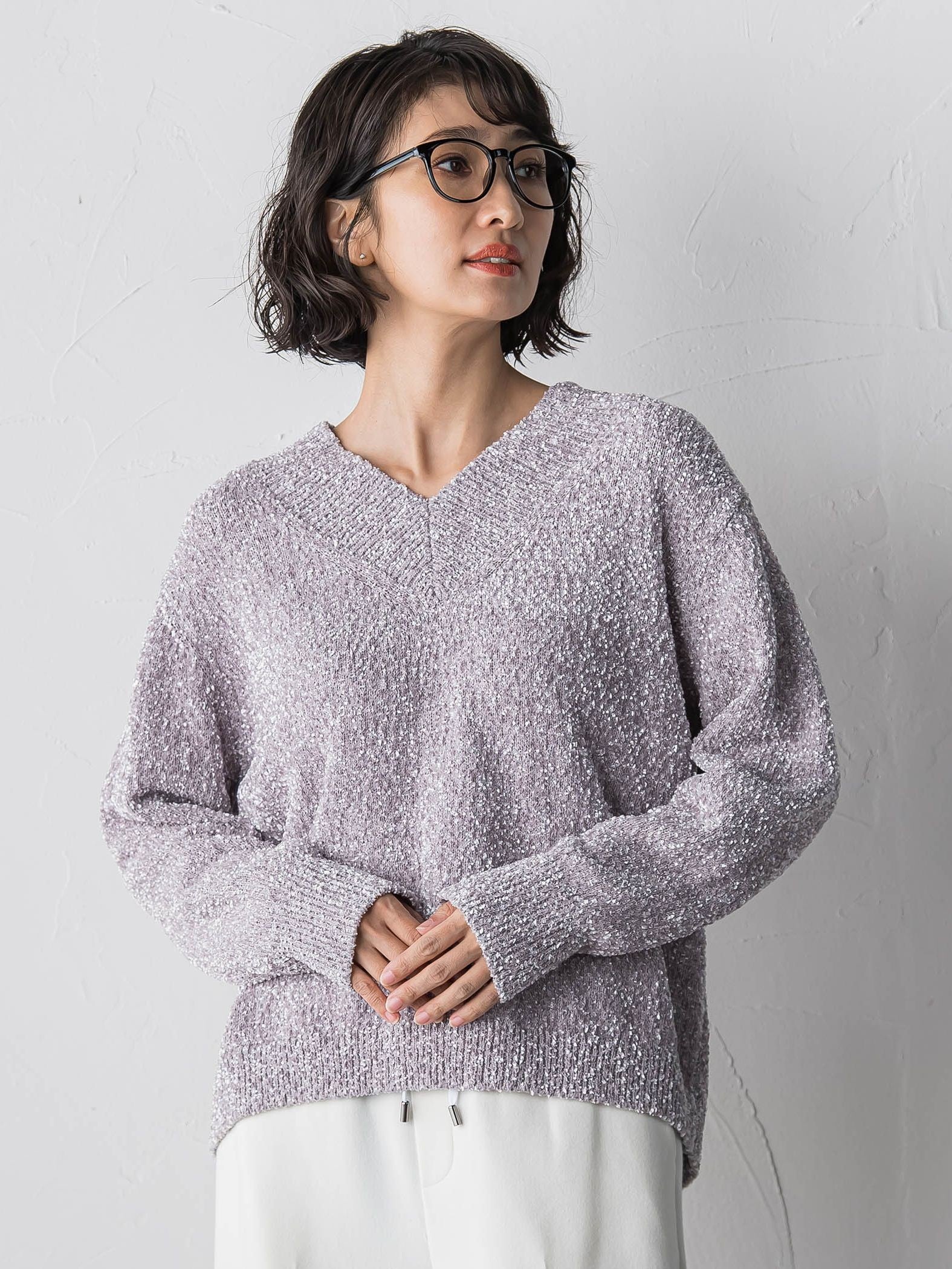 【大きいサイズ】ツヤモールVネックニット