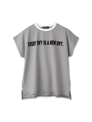 ナローボーダーステートメントTシャツ