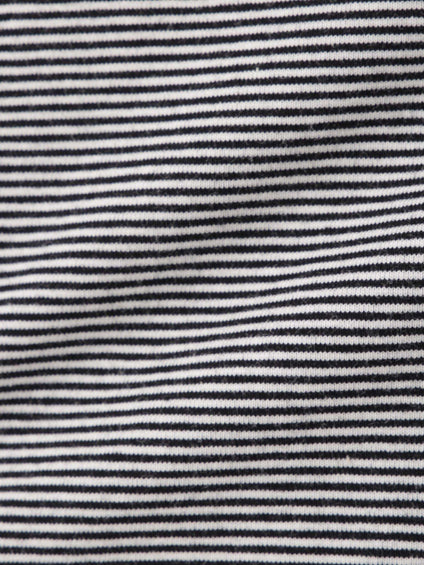 ナローボーダーステートメントTシャツ