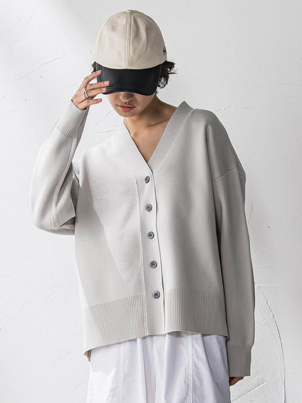 スポンディッシュVネックニットカーディガン≪洗濯機で洗える≫