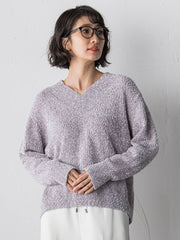 ツヤモールVネックニット