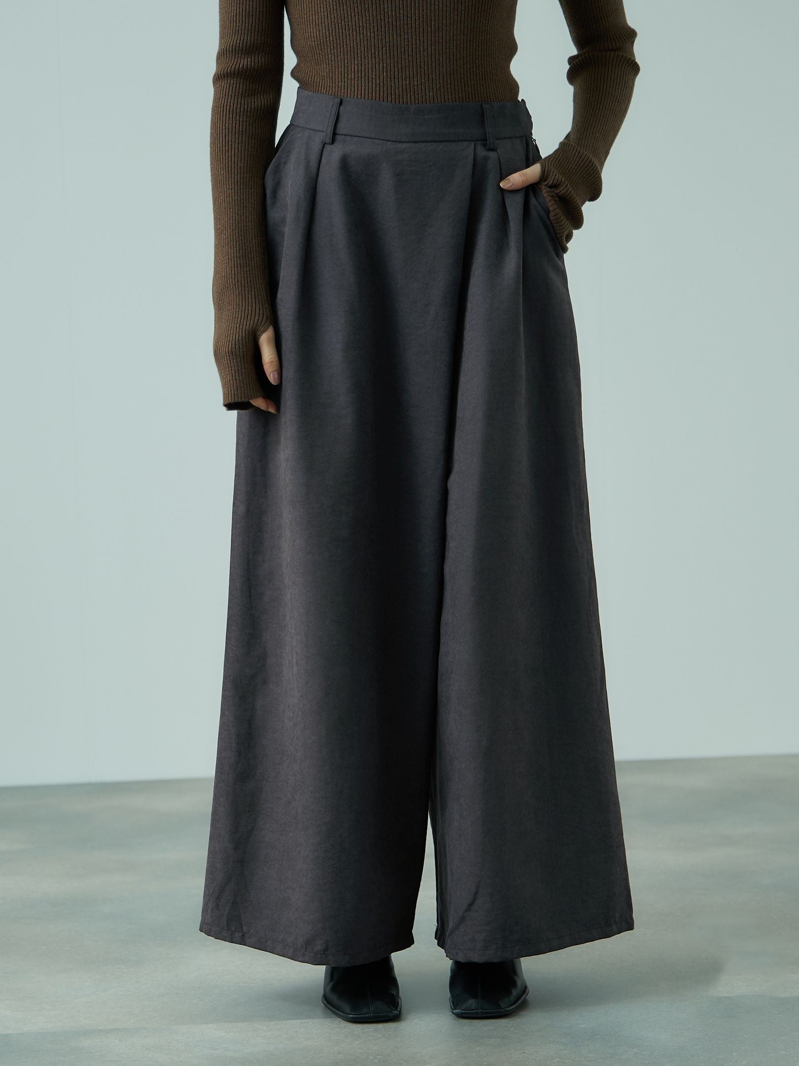 フィブリルサテンラップワイドパンツ≪洗濯機で洗える≫