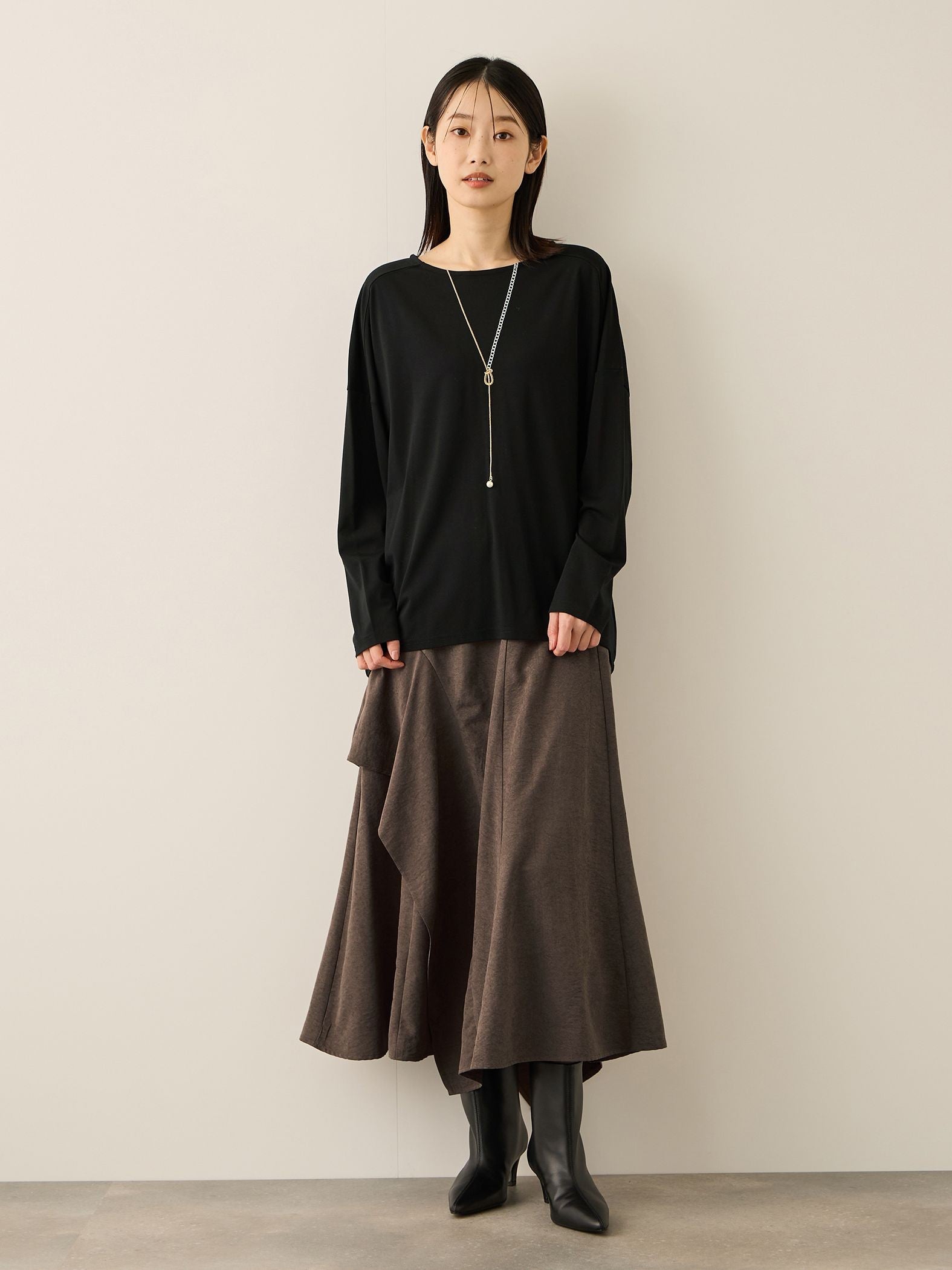 ネックレス風アクセントプルオーバー≪手洗い可能≫