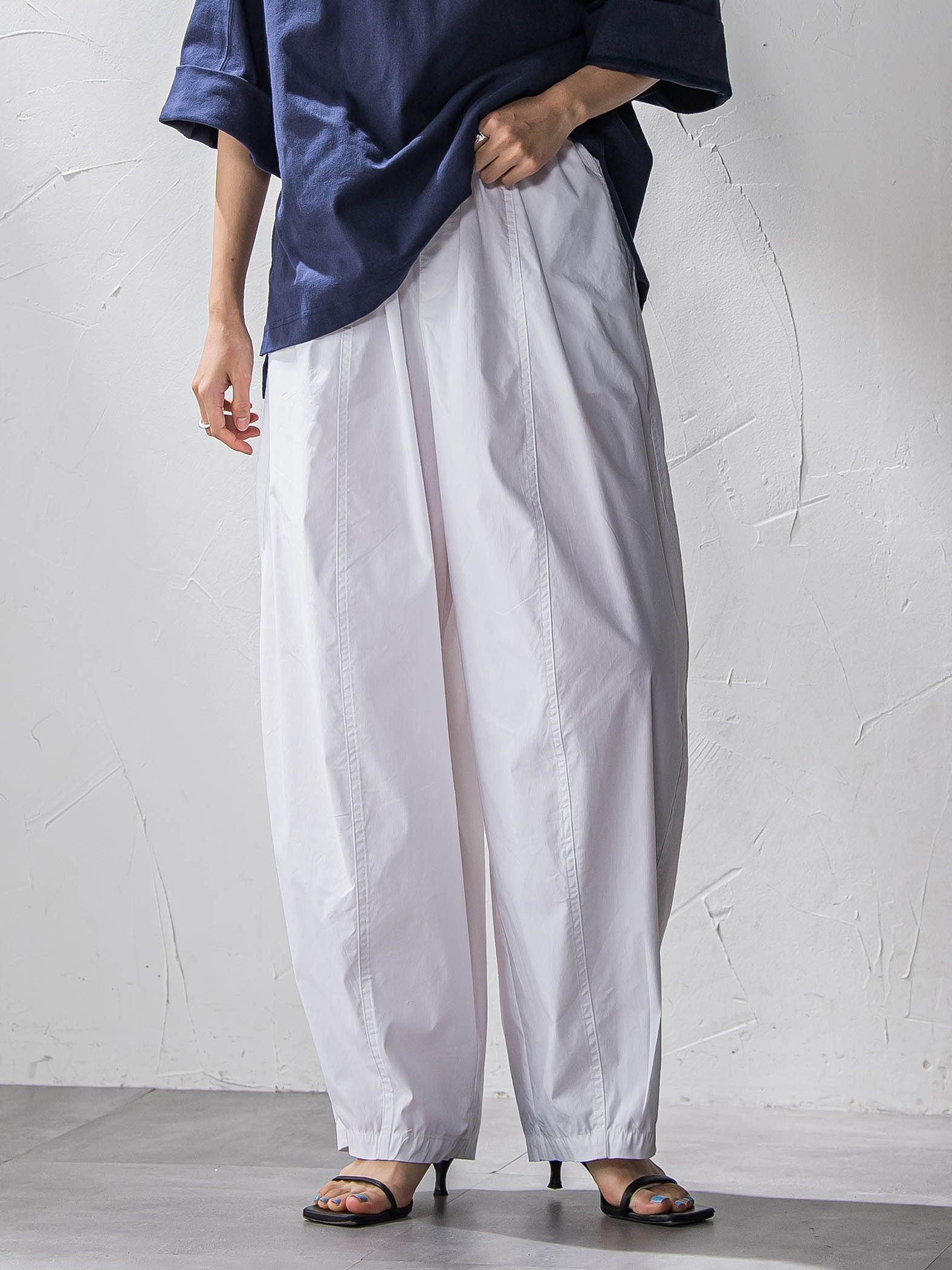 イージーボリュームパンツ