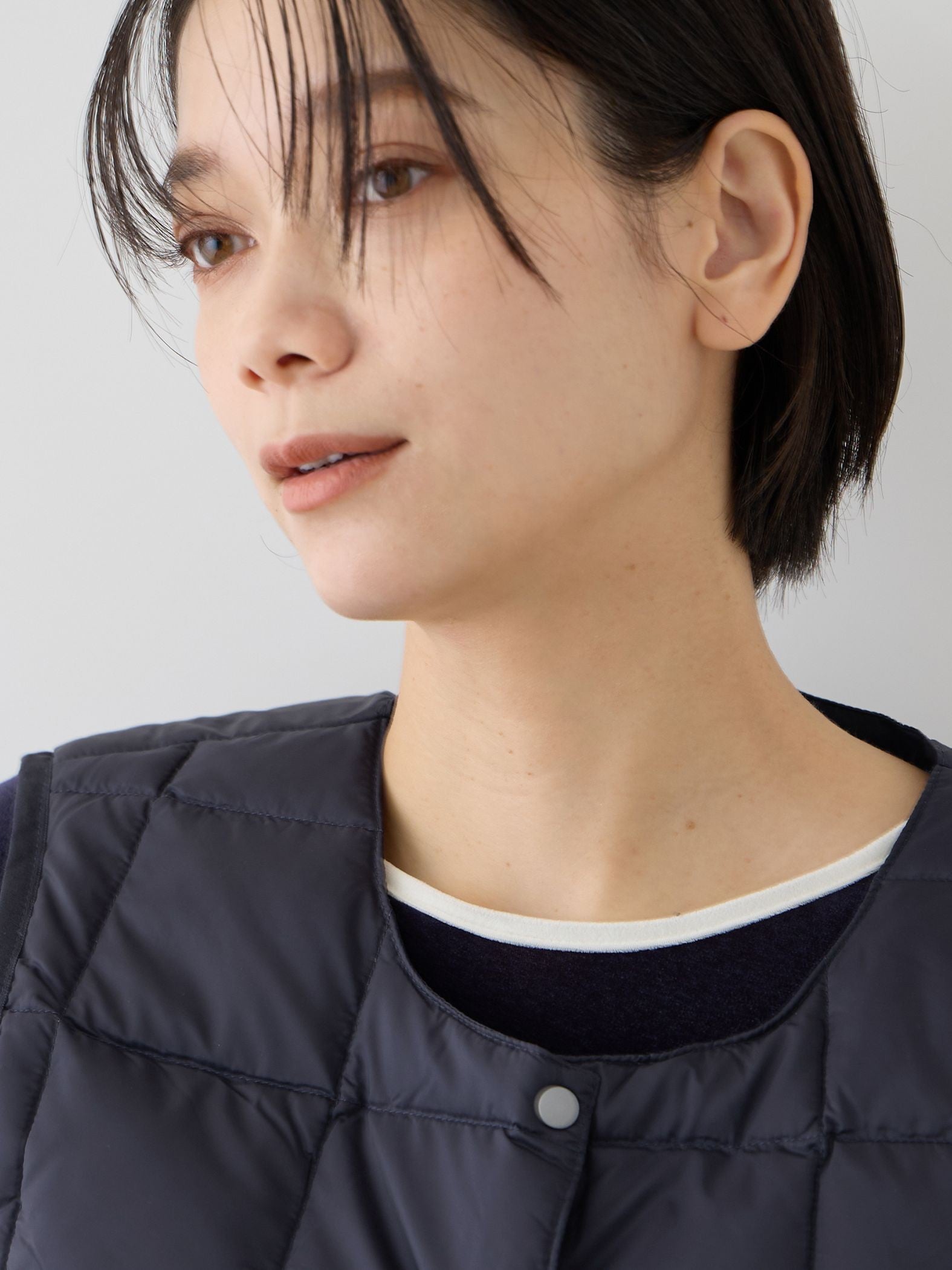 【TAION】ベーシッククルーネックボタン インナーダウンベスト