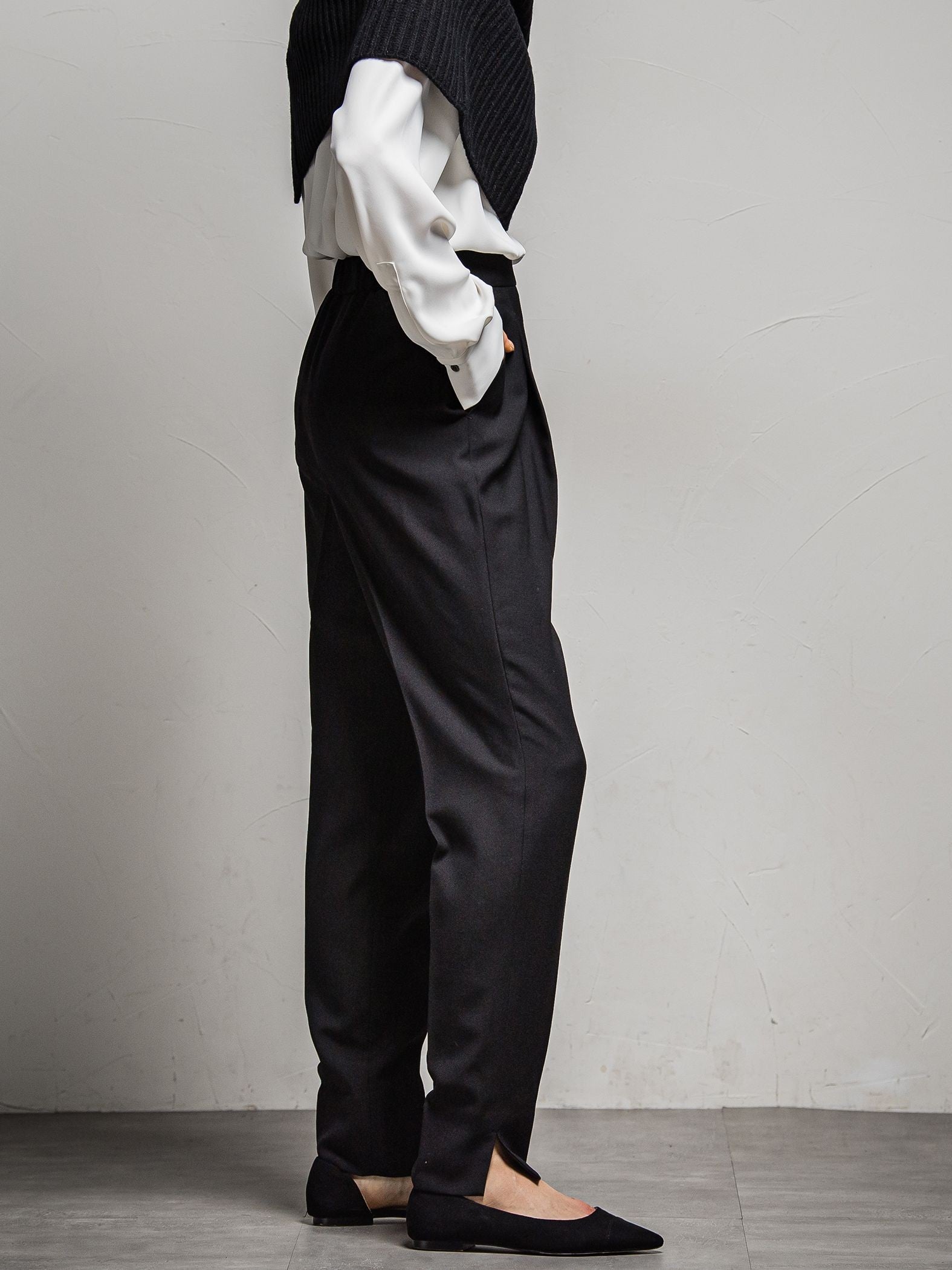 ミュールクルギャバテーパードパンツ