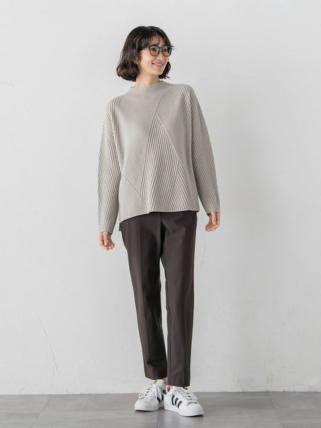 ヘリンボーンニット