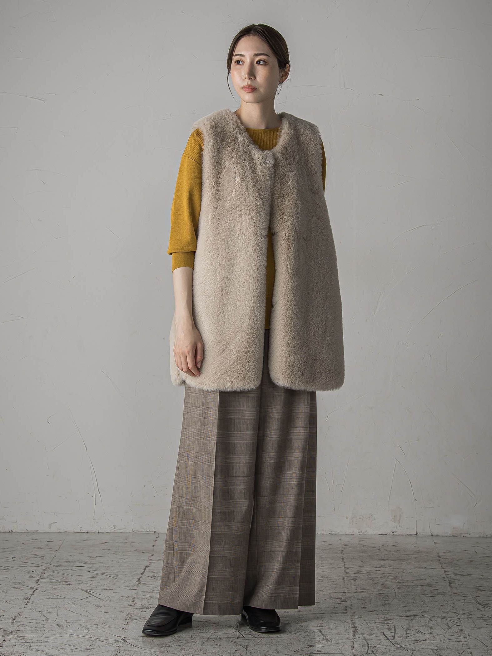 【biyori】”表も裏も主役”リバーシブルフェイクファーベスト