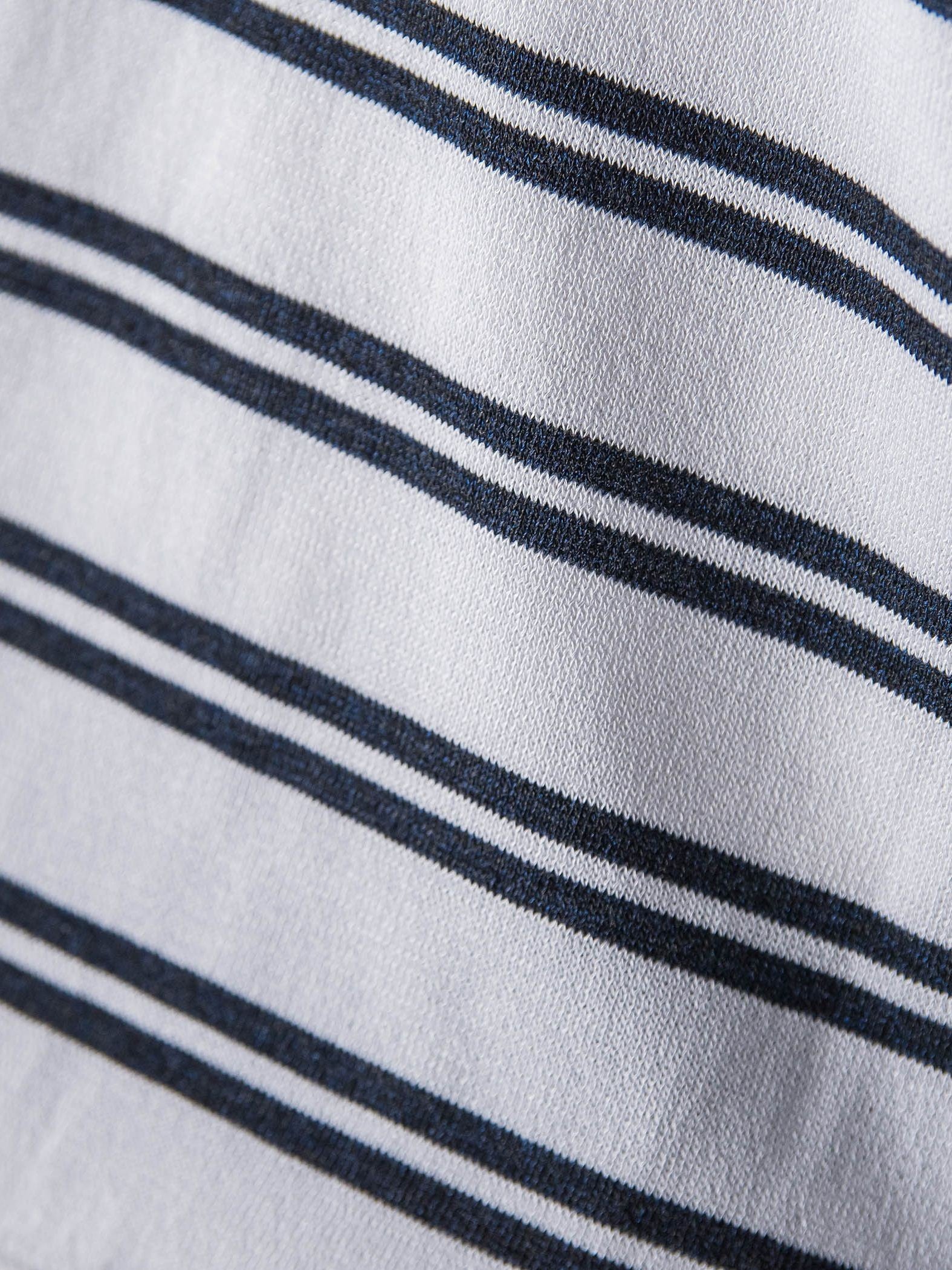 LEVITA Vネックドルマンニットプルオーバー