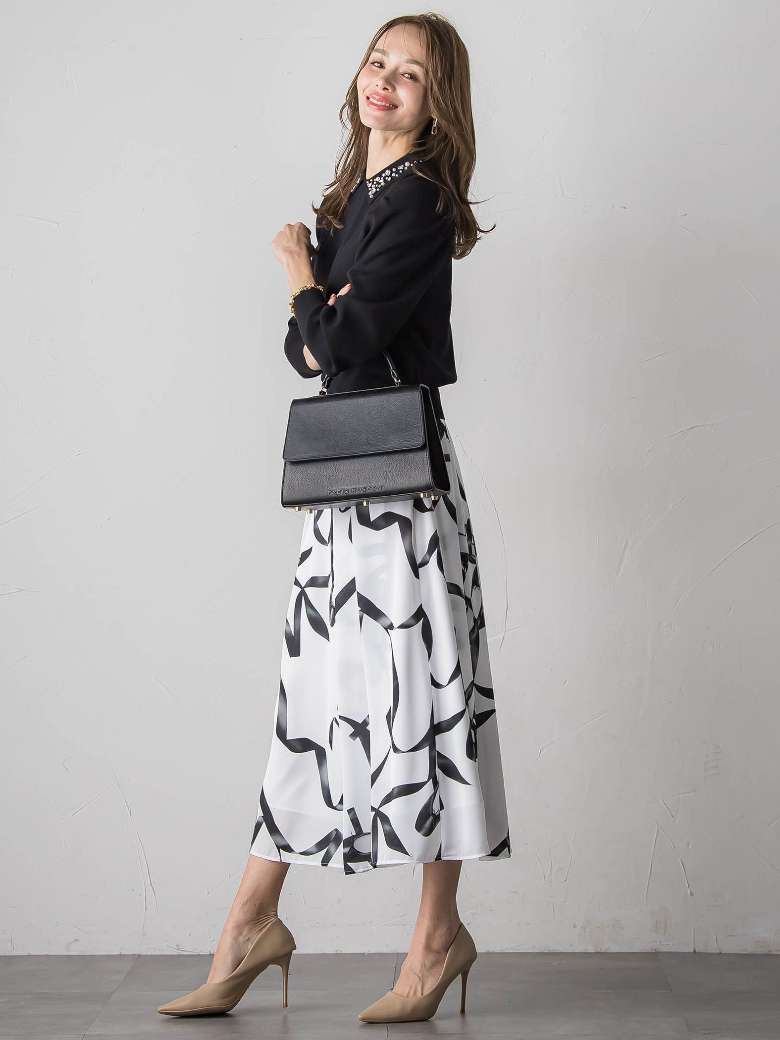 襟ビジューニット≪手洗い可能≫