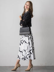 襟ビジューニット≪手洗い可能≫