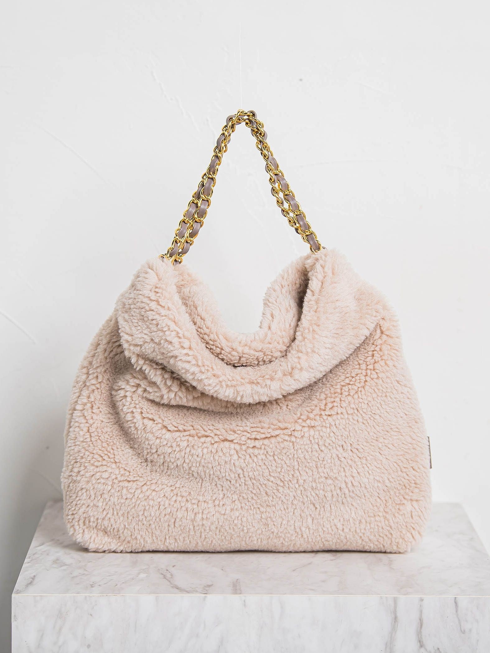 【WEB限定】【VIOLAd'ORO】エコムートン チェーンショルダートートM ELMO / V-8680