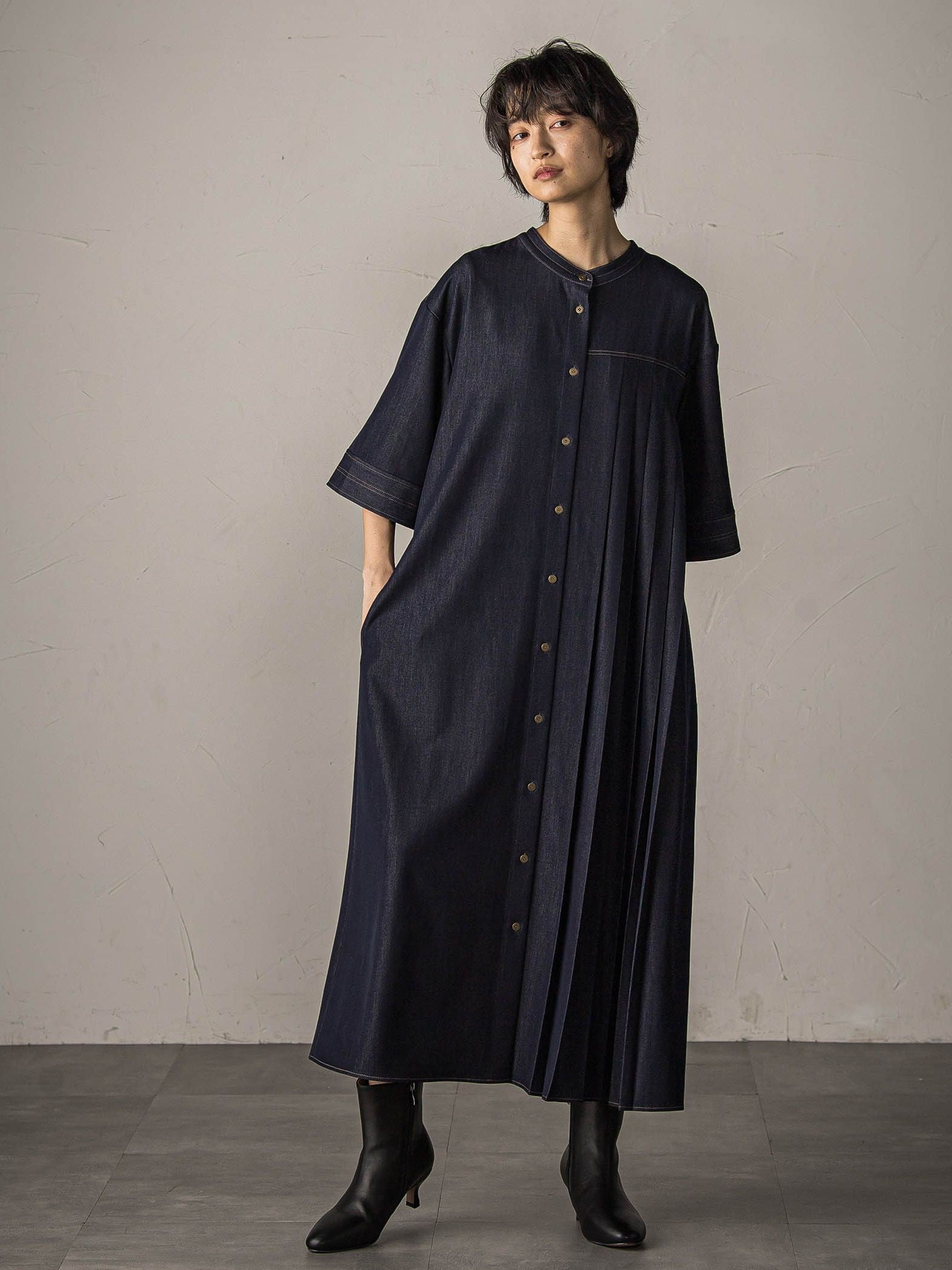 アシンメトリープリーツシャツワンピース≪洗濯機で洗える≫