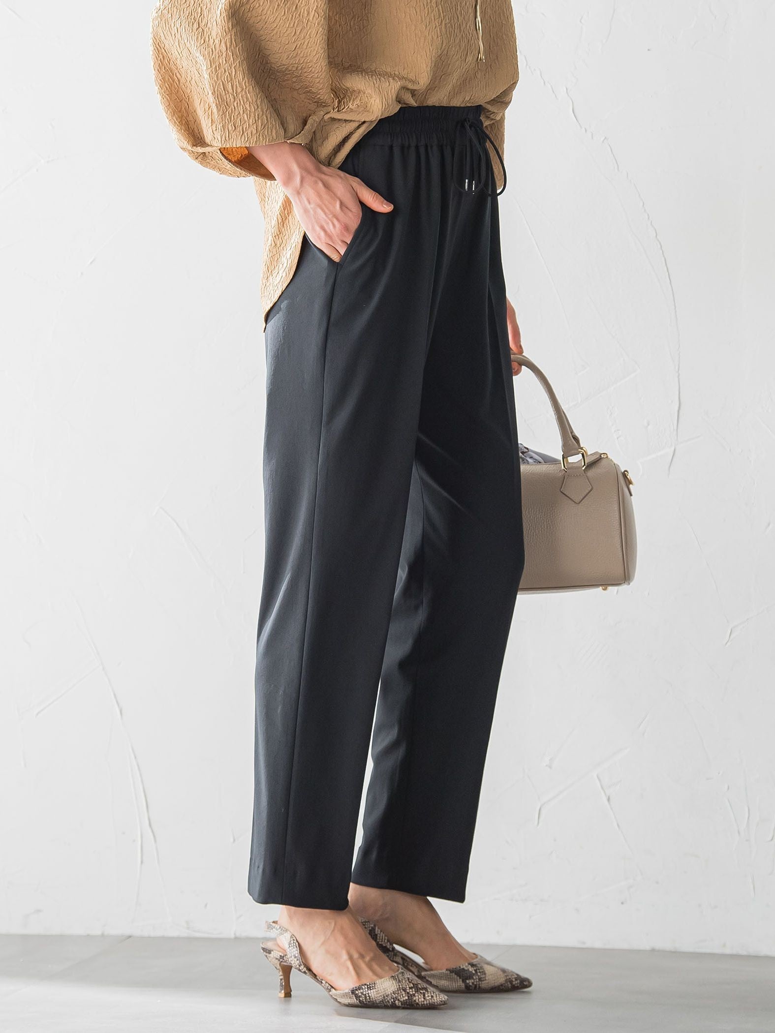 【追加生産】【WEB限定】Active Beautyテーパードパンツ≪13号・15号あり/洗濯機で洗える≫