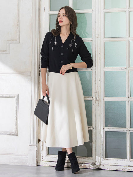 Vネックビジューカーディガン≪手洗い可能≫