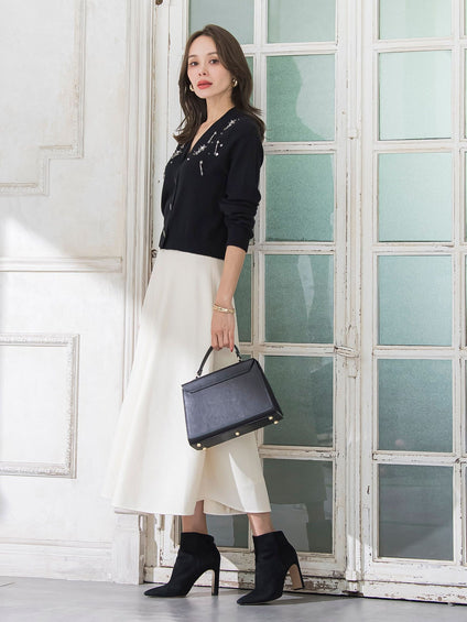 Vネックビジューカーディガン≪手洗い可能≫