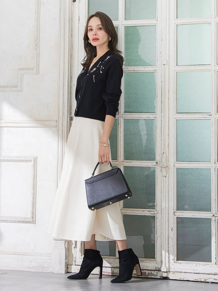 Vネックビジューカーディガン≪手洗い可能≫