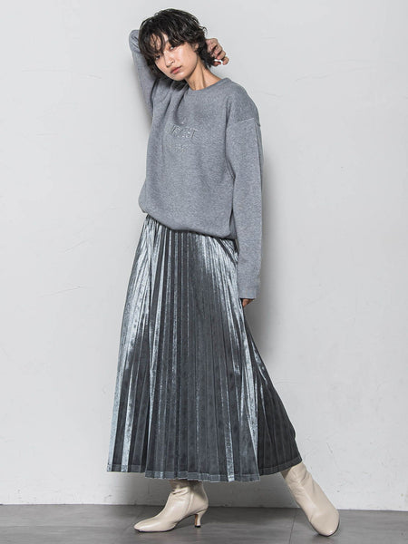 【WEB限定】刺繍ロゴニットプルオーバー≪洗濯機で洗える≫