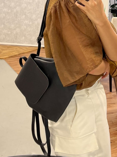 【KOREAN ITEM】フェイクレザーリュックショルダーバッグ