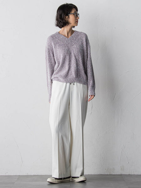 ツヤモールVネックニット