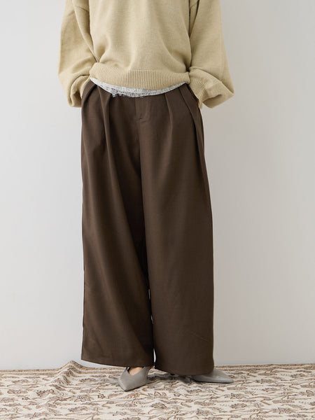 エステルツイルタックパンツ