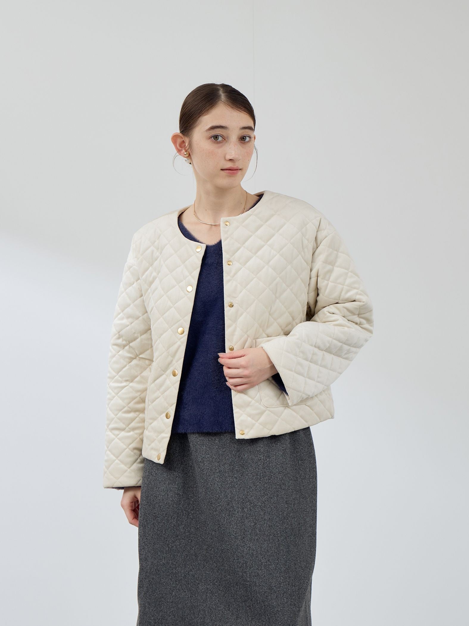 ベロアキルティングノーカラージャケット