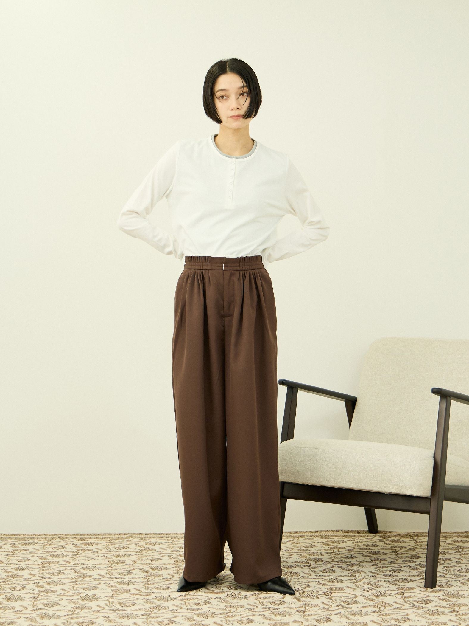 ヘンリーネックレイヤードTシャツ