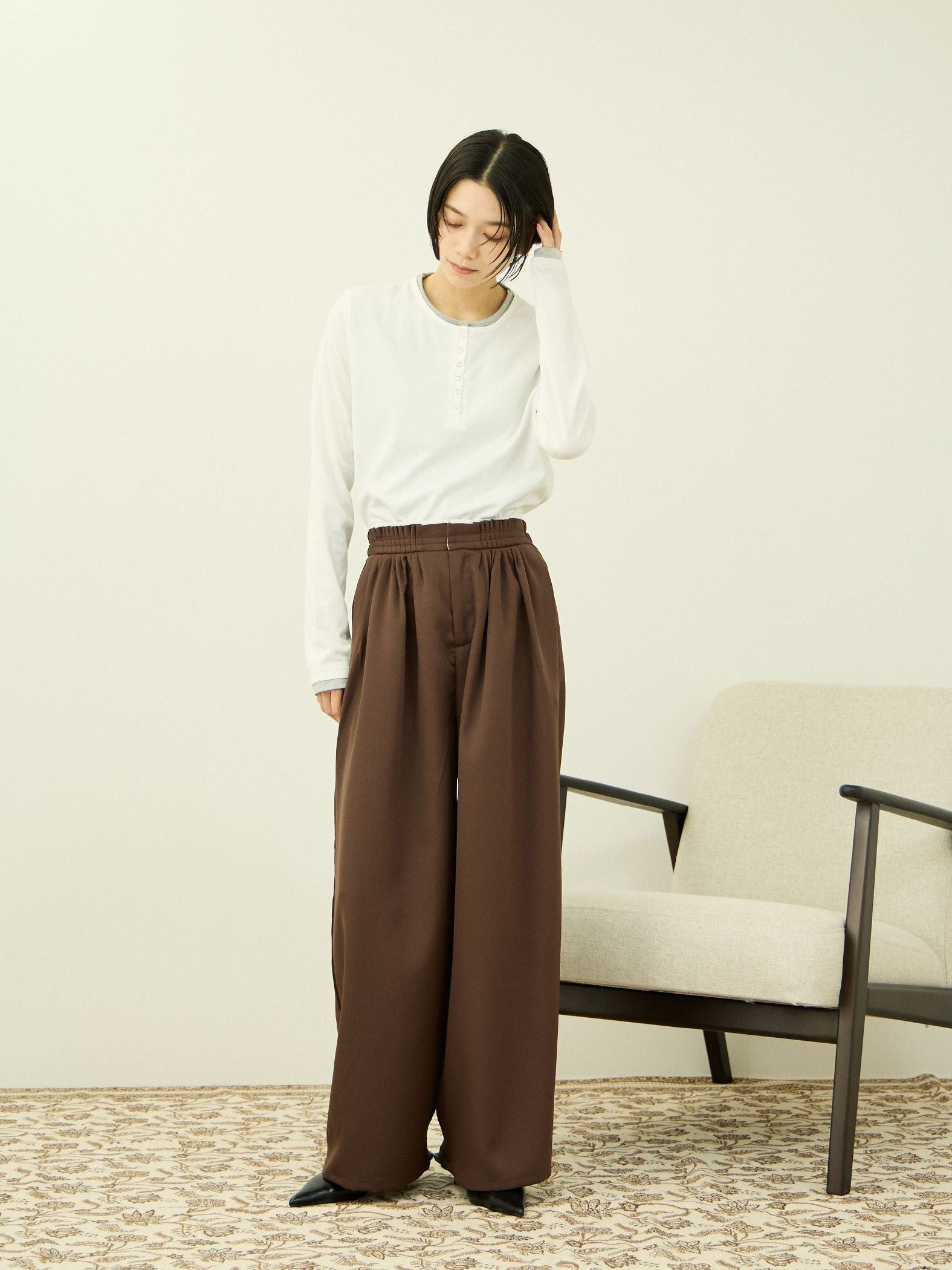 ヘンリーネックレイヤードTシャツ