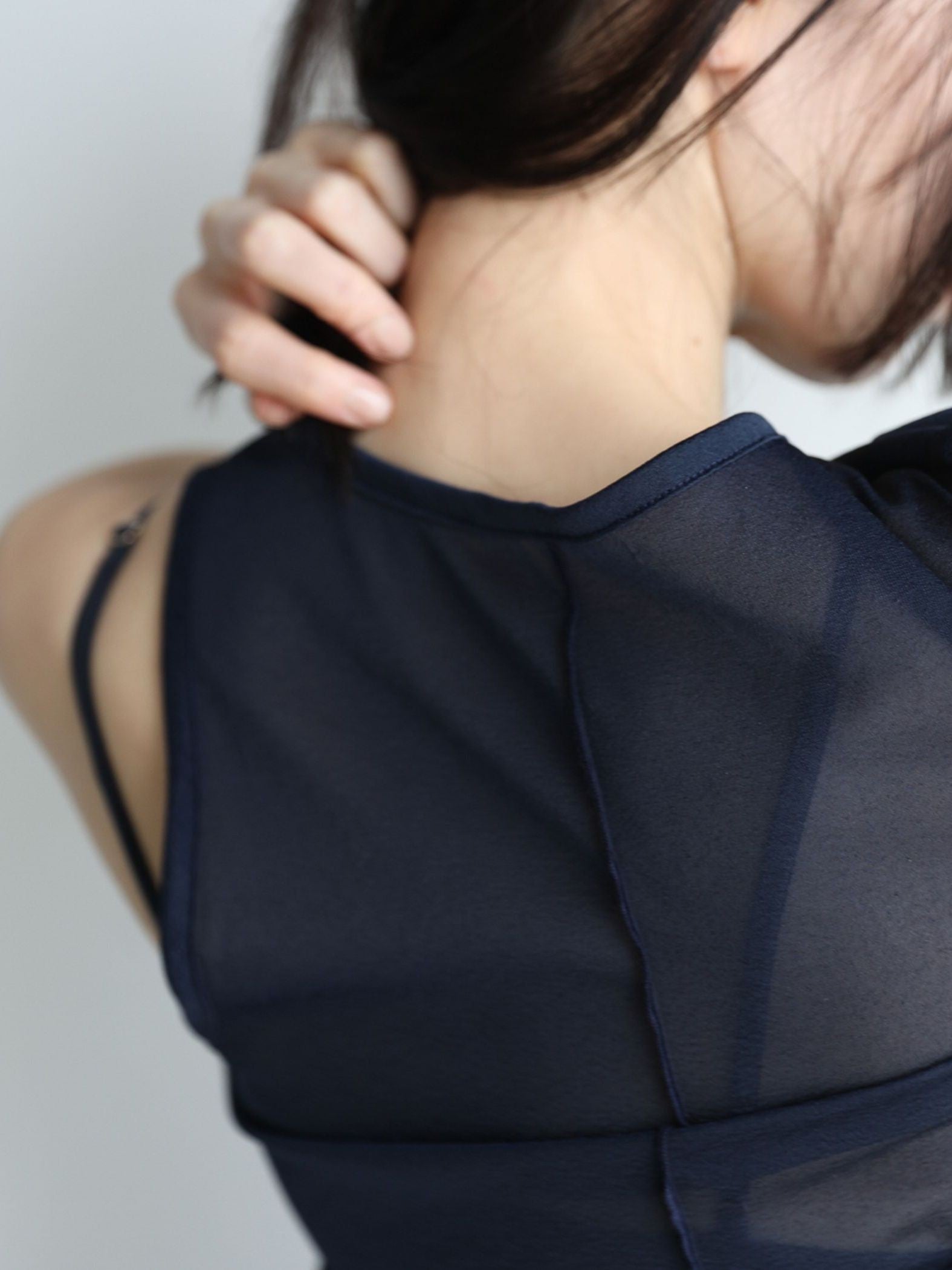 Layered sheer tops【日本製】≪手洗い可能≫