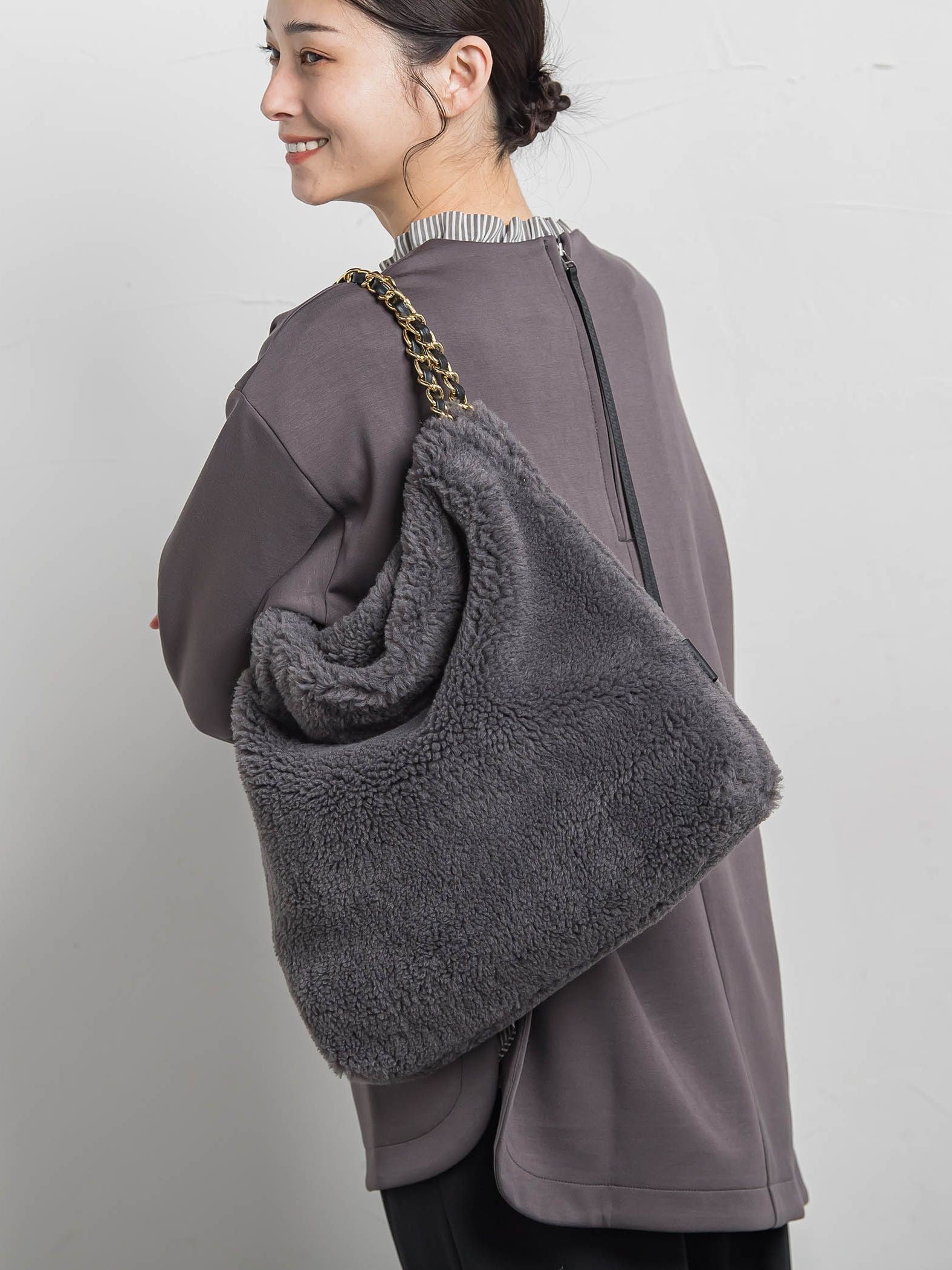 【WEB限定】【VIOLAd'ORO】エコムートン チェーンショルダートートM ELMO / V-8680