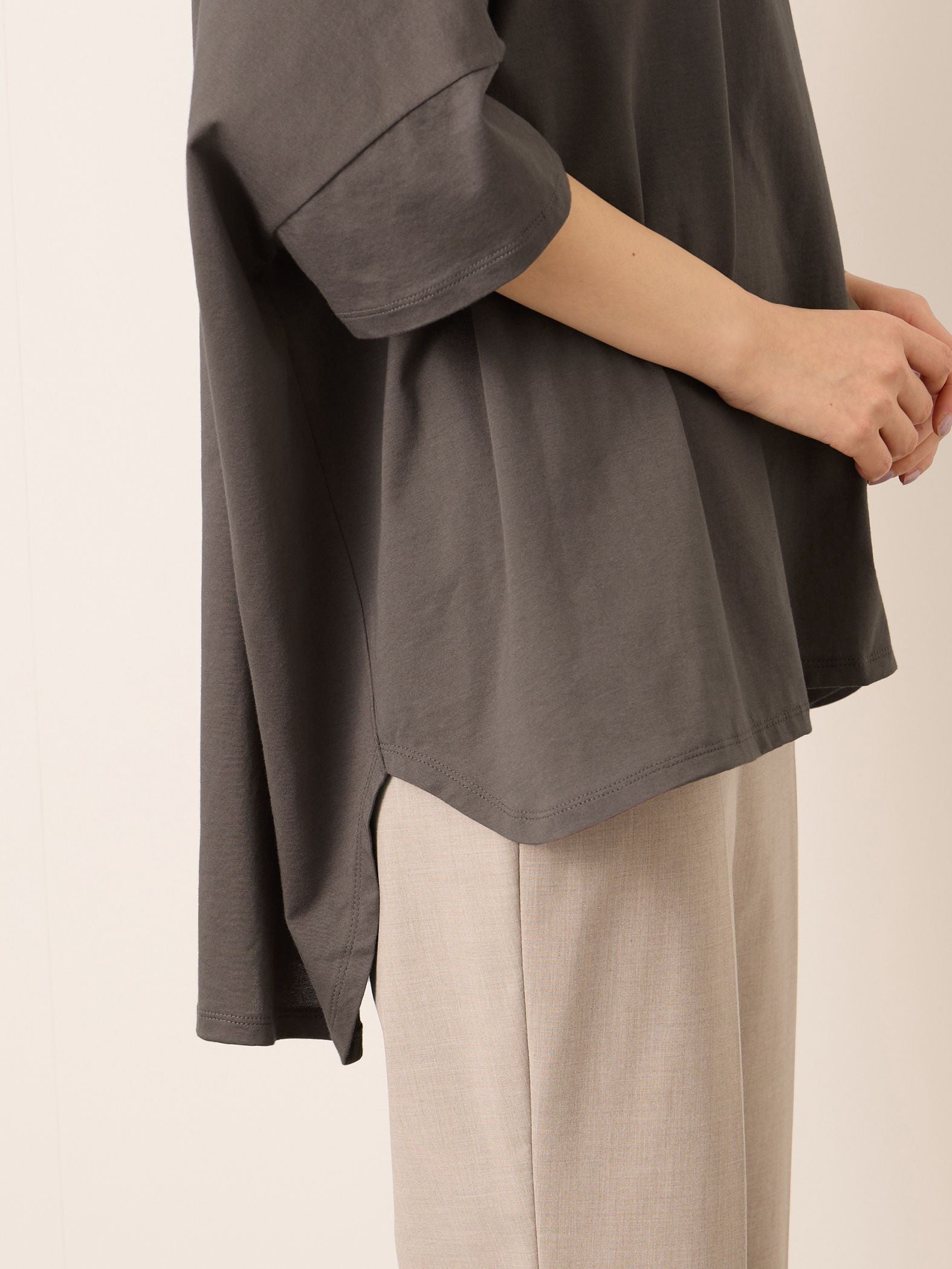 《予約》【機能するミニマル服】ポンチョTシャツ 《UVカット》