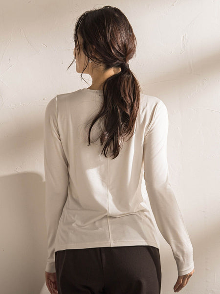 【WEB限定】吸湿発熱スムースタッチカットソー