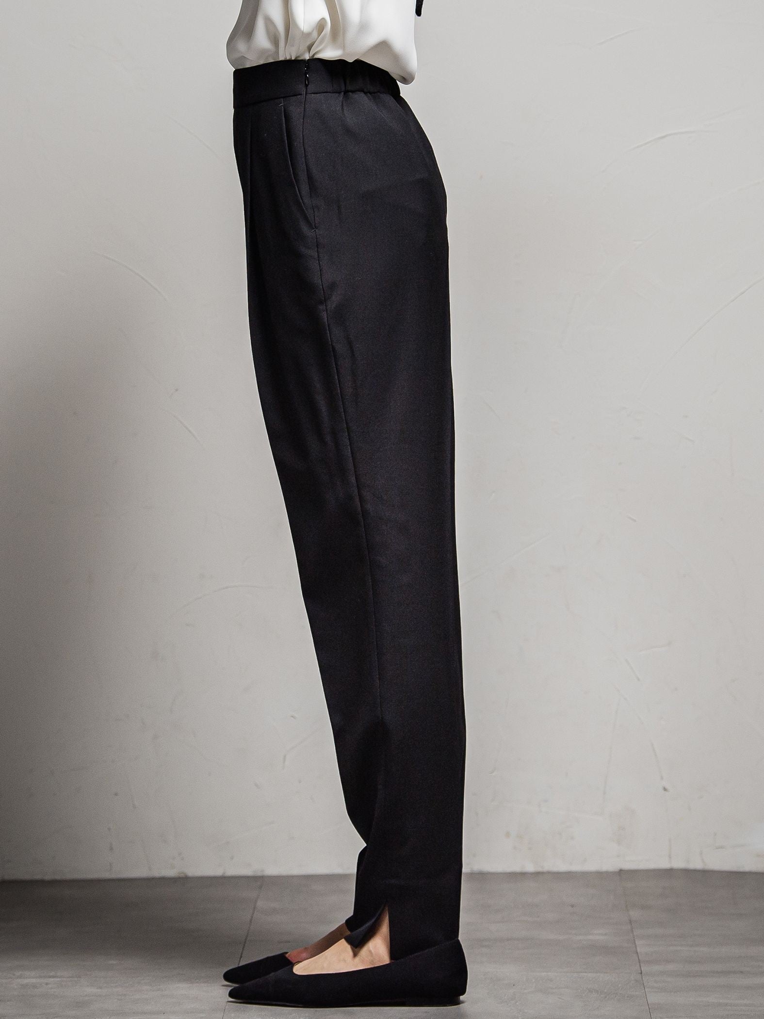 ミュールクルギャバテーパードパンツ