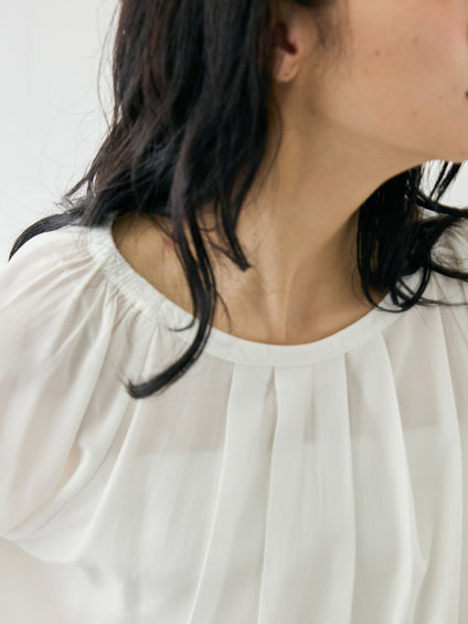 ホイップタックスリーブブラウス