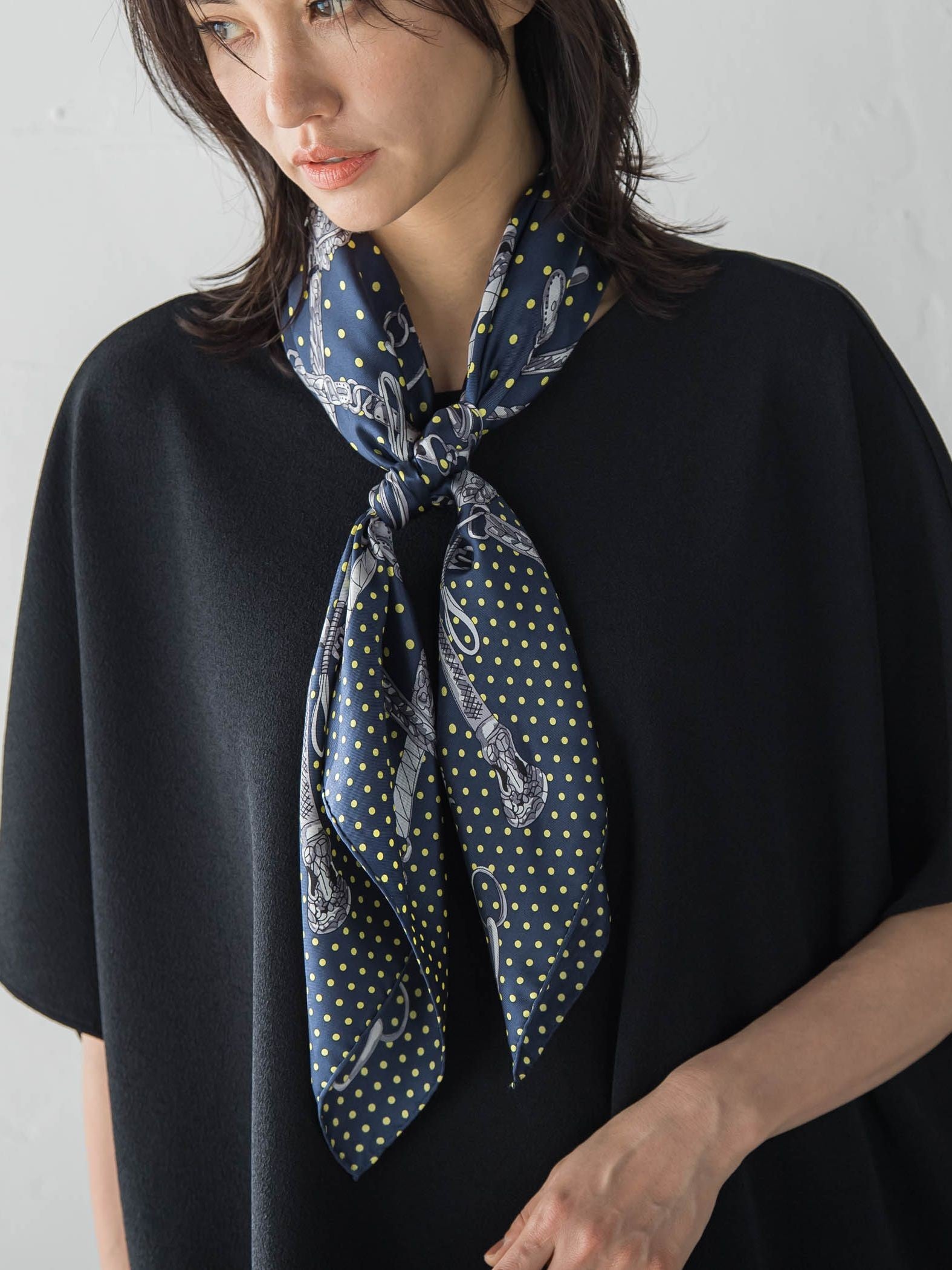 【WEB限定】【manipuri】＜シルクスカーフ88＞ ドットビット