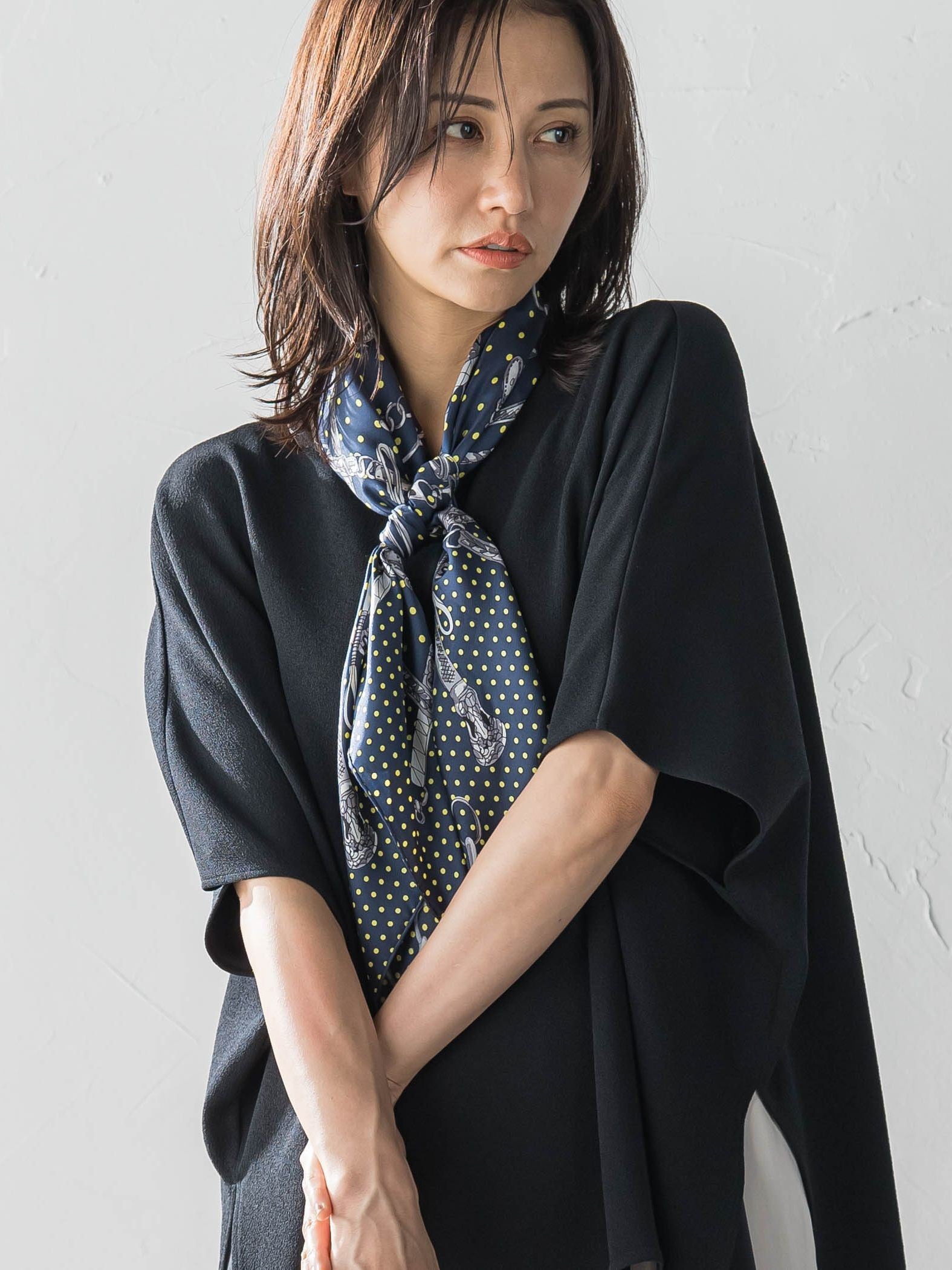 【WEB限定】【manipuri】＜シルクスカーフ88＞ ドットビット