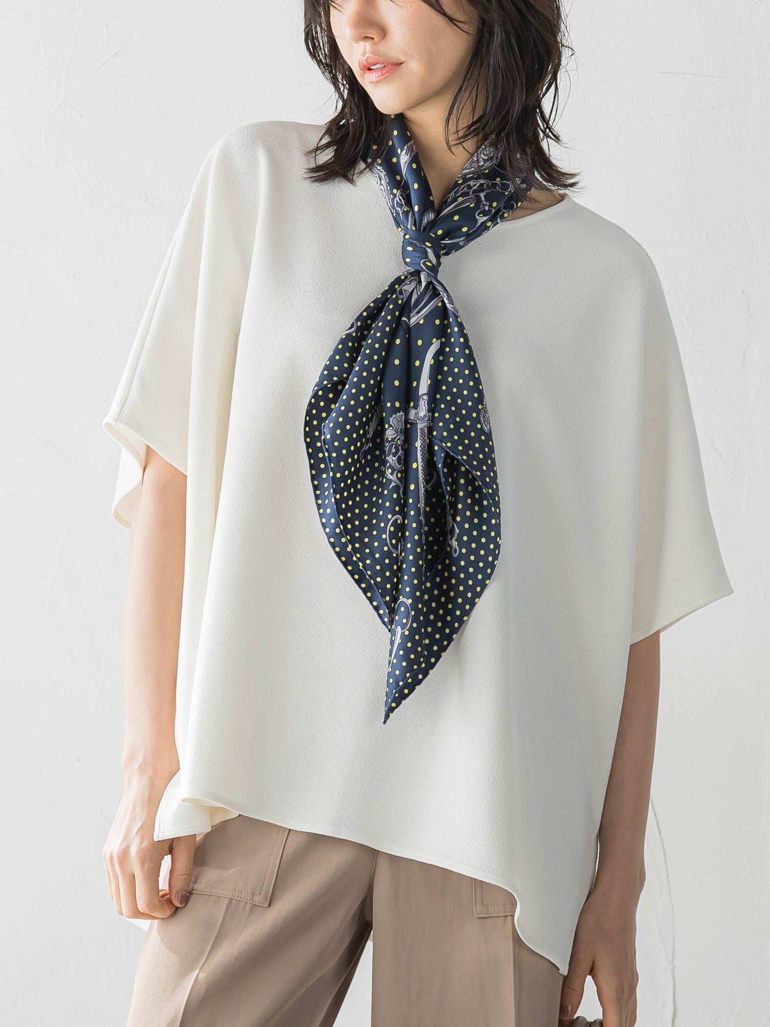 【WEB限定】【manipuri】＜シルクスカーフ88＞ ドットビット