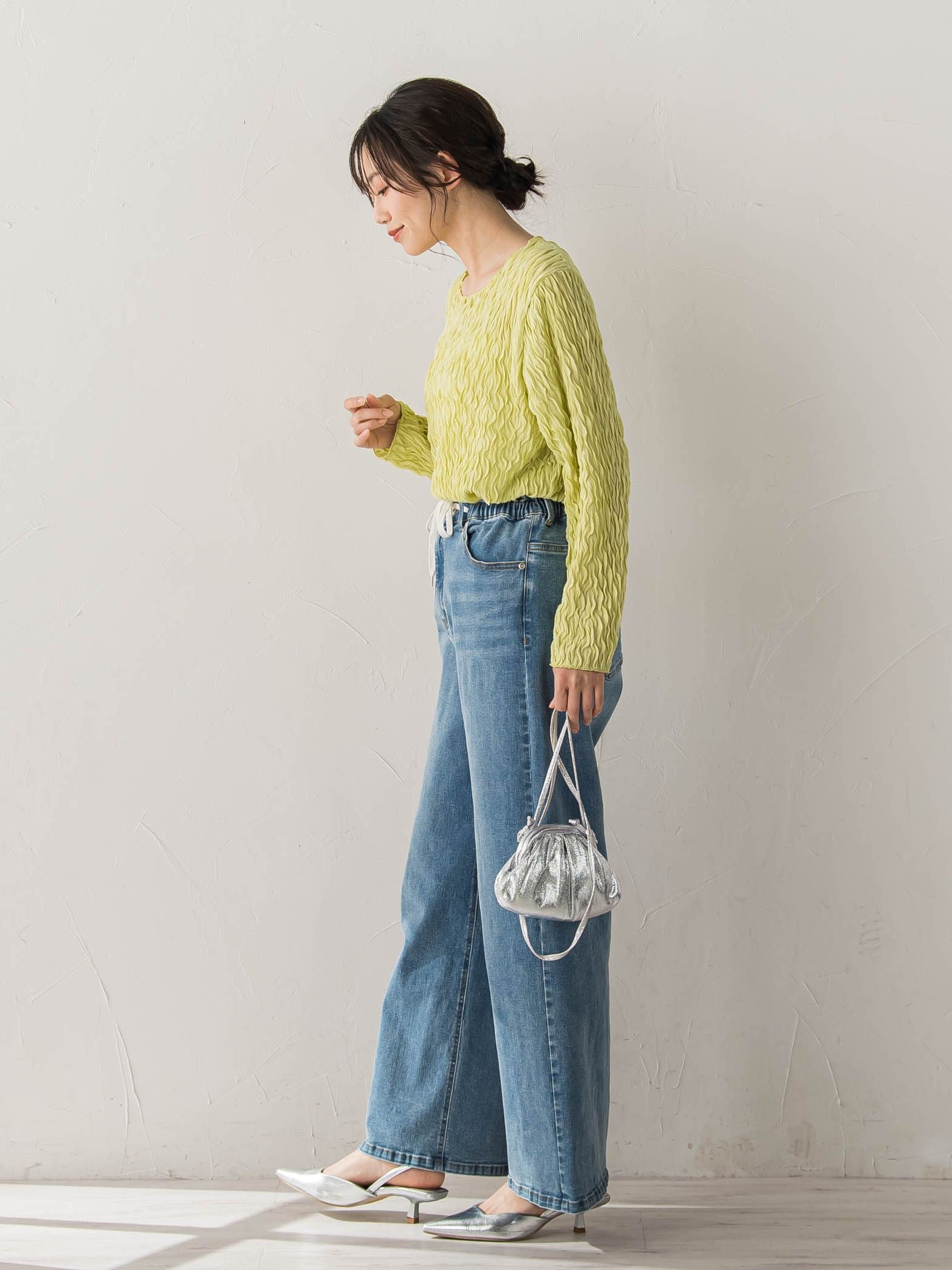 【WEB限定】フリルジャガードクルーネックプルオーバー