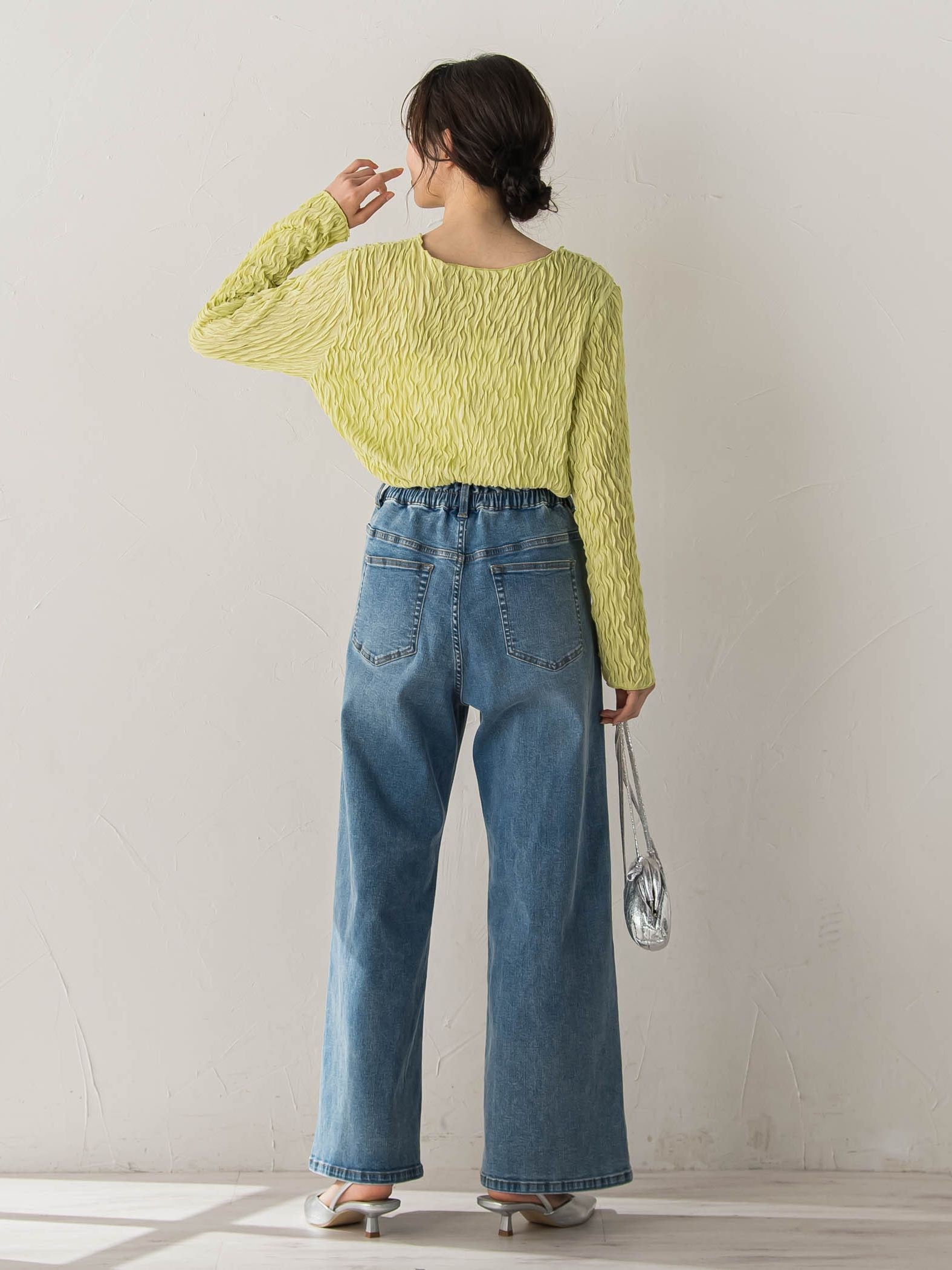 【WEB限定】フリルジャガードクルーネックプルオーバー