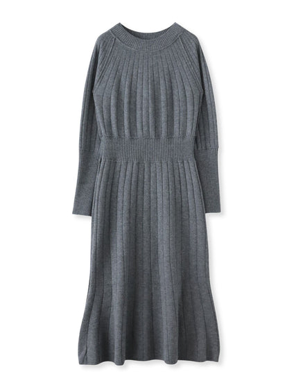 ニットワンピース