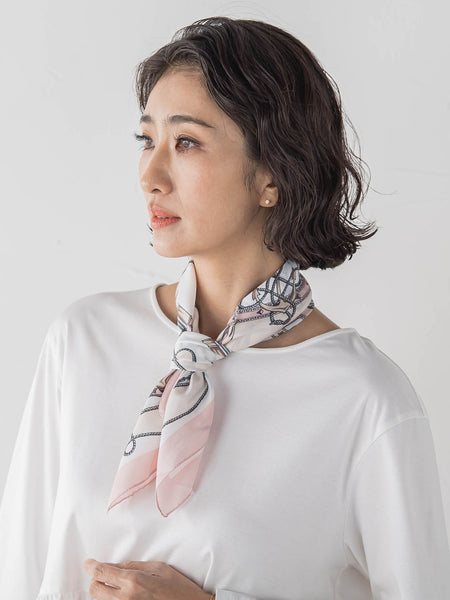 タッセル柄スカーフ