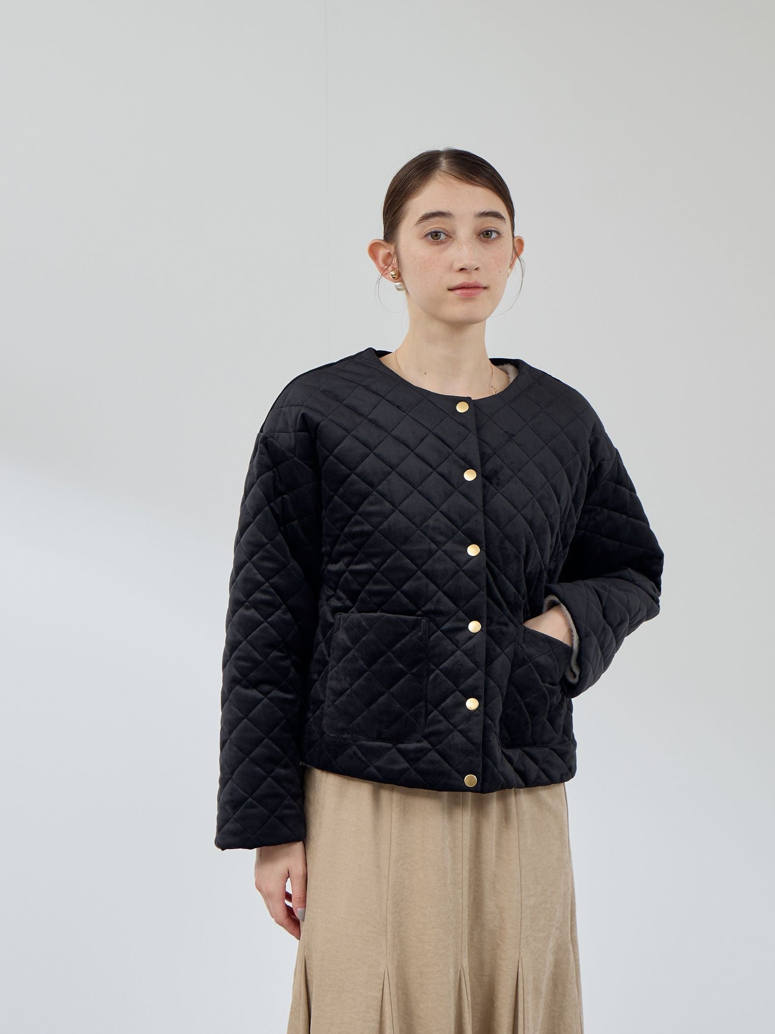 ベロアキルティングノーカラージャケット