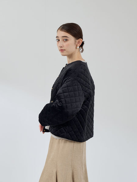 ベロアキルティングノーカラージャケット