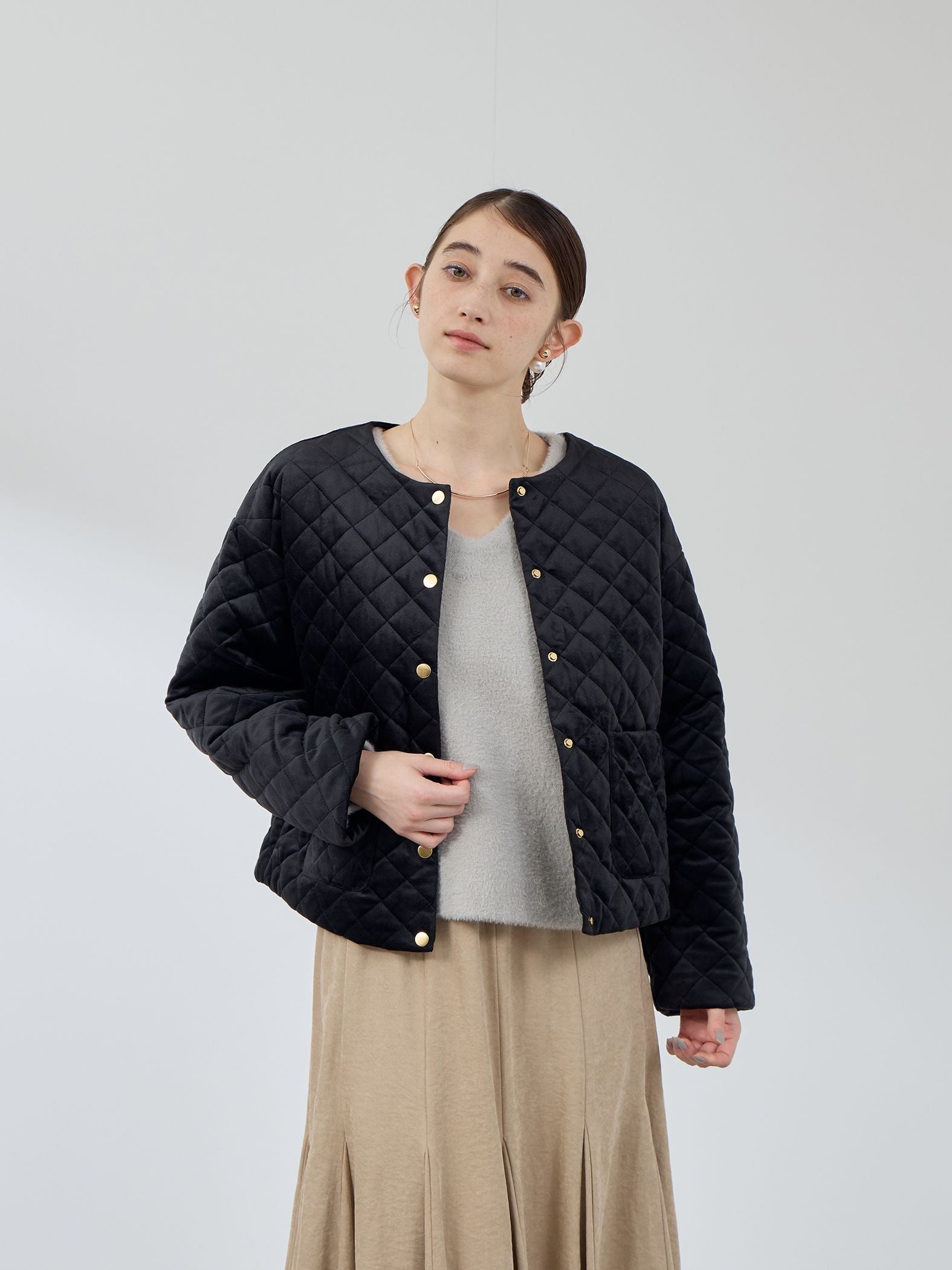 ベロアキルティングノーカラージャケット