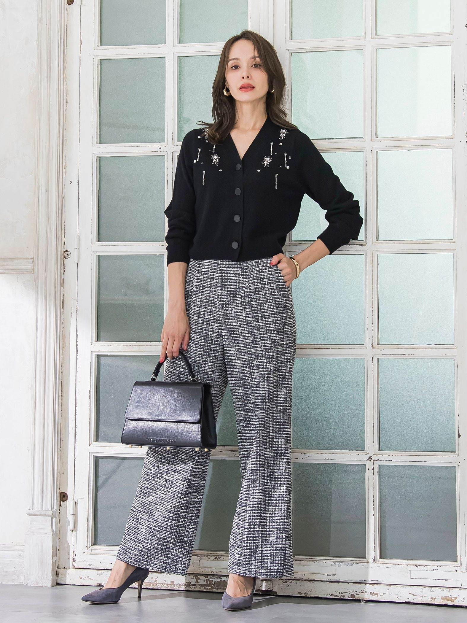 Vネックビジューカーディガン≪手洗い可能≫