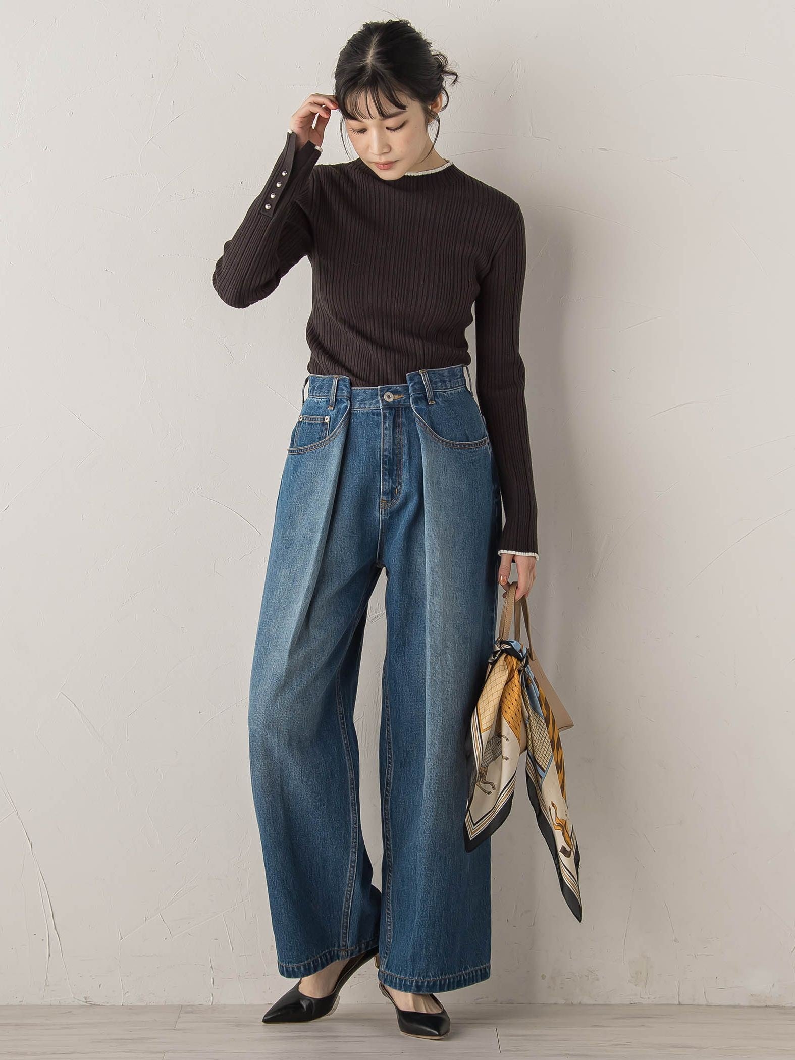 タックデニムパンツ≪洗濯機で洗える≫