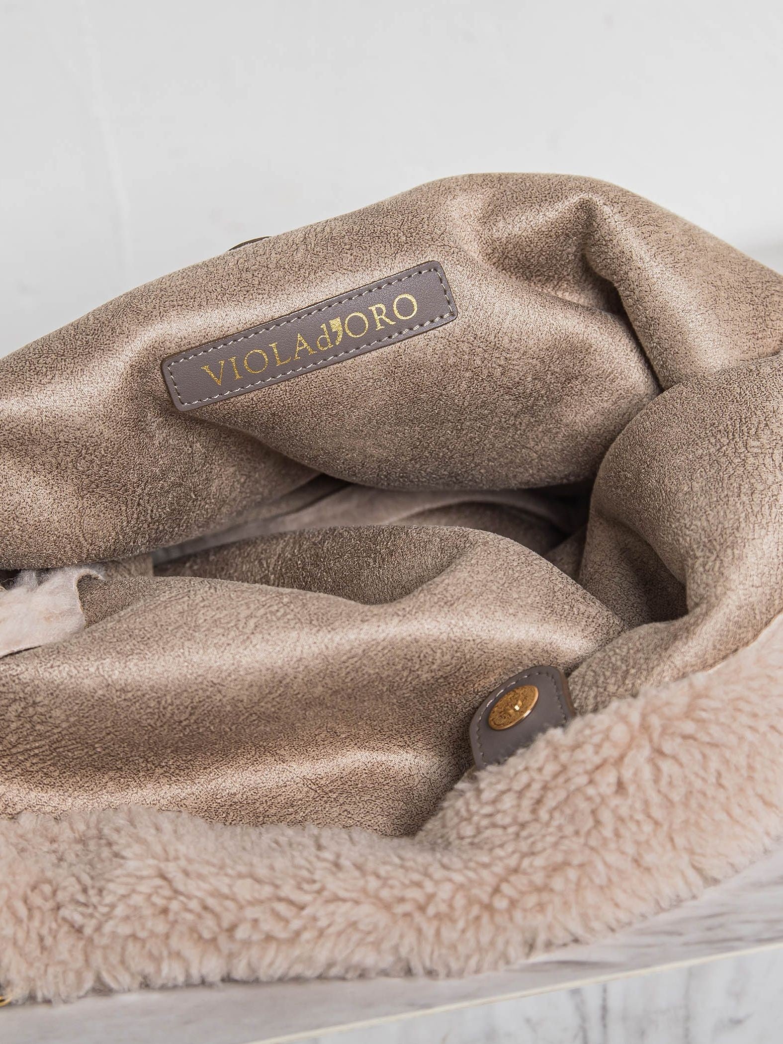 【WEB限定】【VIOLAd'ORO】エコムートン チェーンショルダートートM ELMO / V-8680