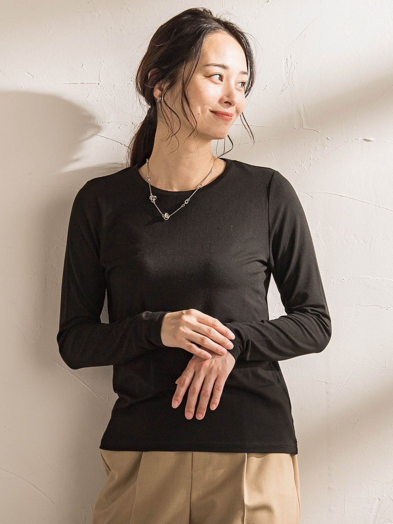 【WEB限定】吸湿発熱スムースタッチカットソー